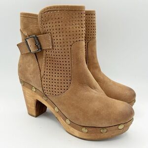 Five Worlds by Cordani Zella Walnut Nubuck Wood Heel Booties‎